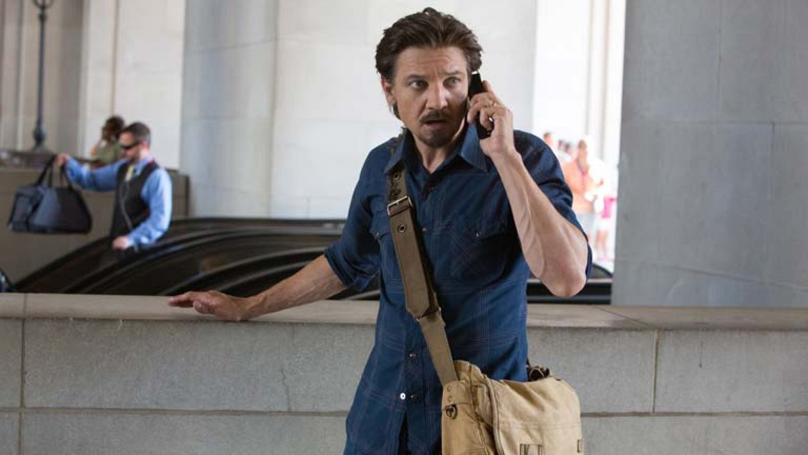 RTVE.es estrena el primer tráiler en español de 'Matar al mensajero', de Michael Cuesta | Ver