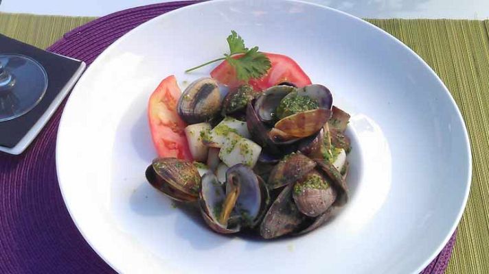 RTVE Cocina - Sepia con champiñones, ajimoji y almejas