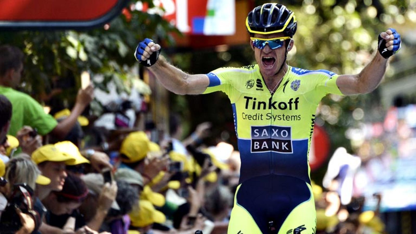 El australiano Michael Rogers se impuso hoy en la decimosexta etapa del Tour 2014, la más larga de esta edición, mientras que el italiano Vincenzo Nibali conservó el maillot amarillo y el francés Romain Gardet se cayó del podio en beneficio de su com