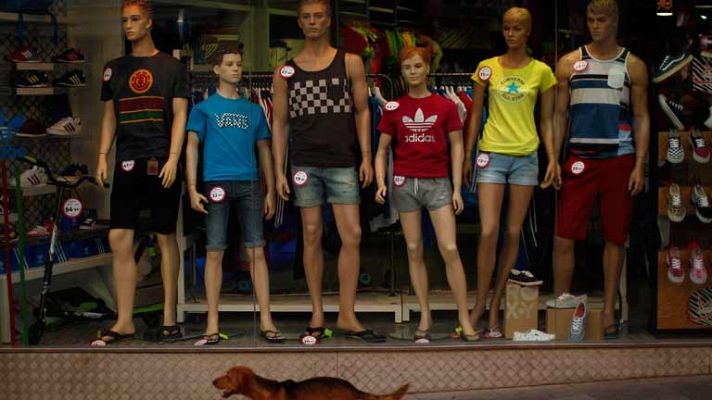 Informativo 24h - El número de parados bajó el segundo trimestre en 310.400