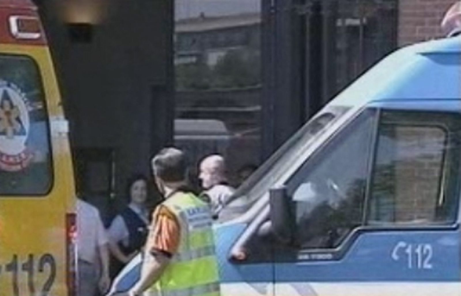 Los familiares de las víctimas siguen esperando | Ver