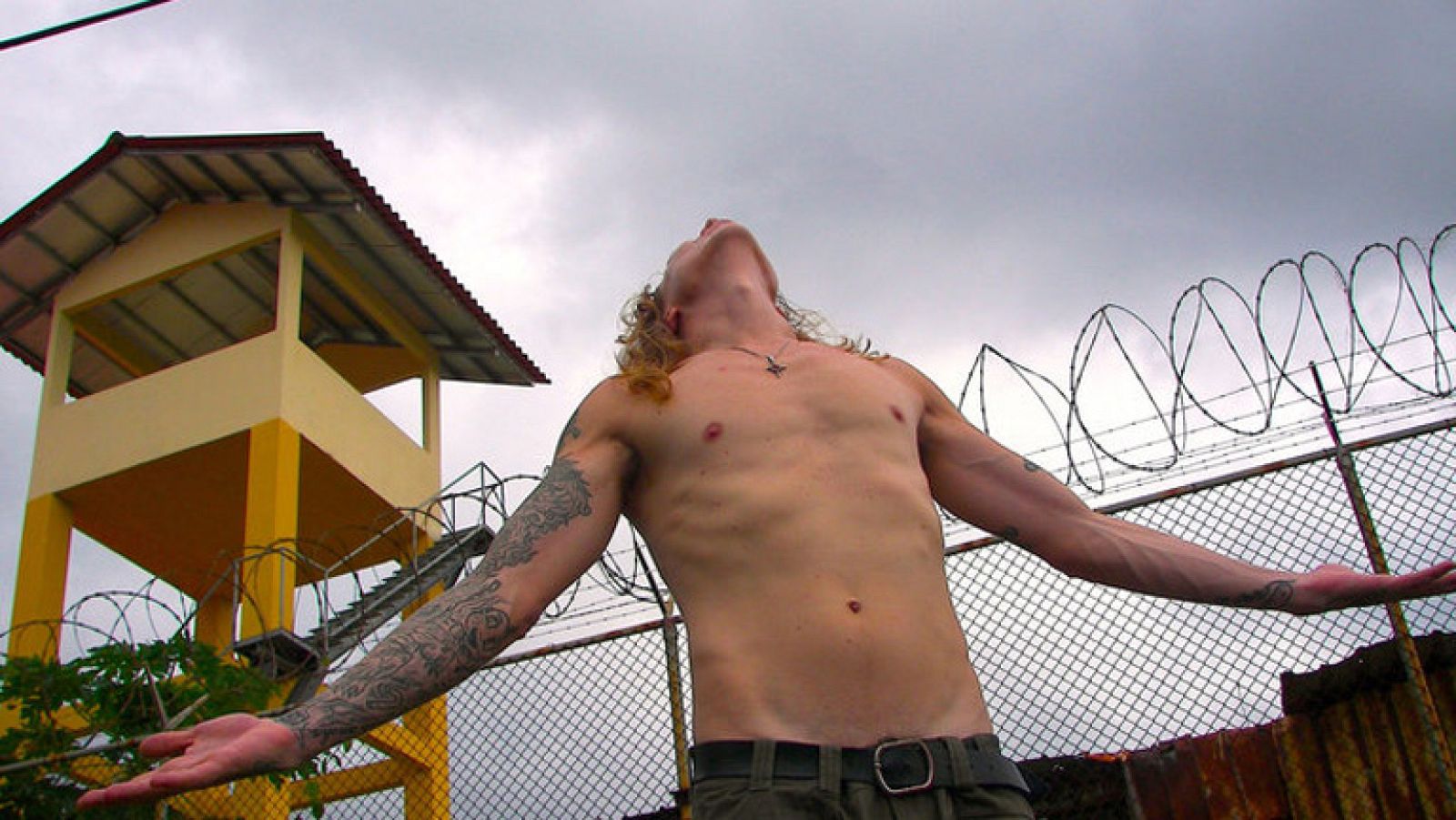 La 2 de TVE estrena el documental 'ANGELS & DUST' - El documental | Ver