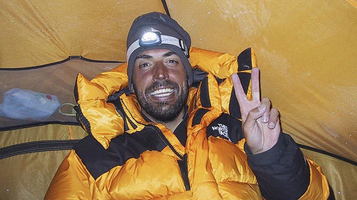 Telediario 1 - El alpinista español Miguel Ángel Pérez fallece en el K-2