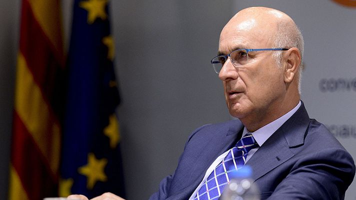 Informativo 24h - Duran reconoce que el caso Pujol "afecta" pero no "acaba con el deseo" de la consulta soberanista