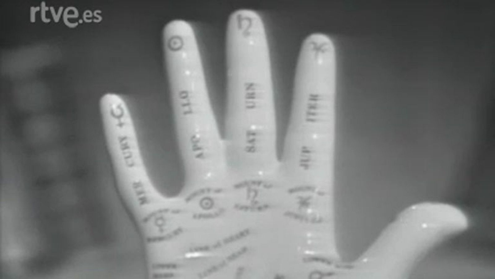 Más allá - Quiromancia