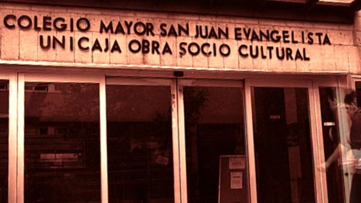 Telediario 1 - Cierra El Johnny, un colegio mayor referente cultural
