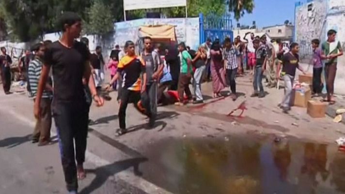 Telediario 1 - Condena internacional por el bombardeo de otra escuela de la