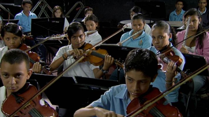 Telediario 1 - La música, una herramienta contra la exclusión social