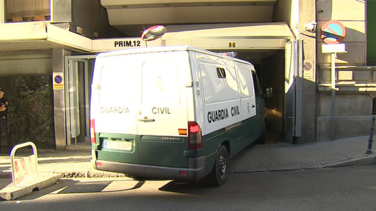 Pedraz deja en libertad provisional a la joven detenida por querer hacer la yihad