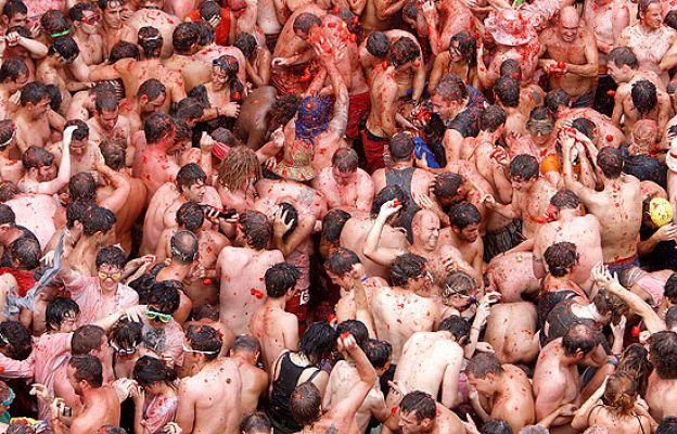  - Buñol se tiñe de rojo 'Tomatina'