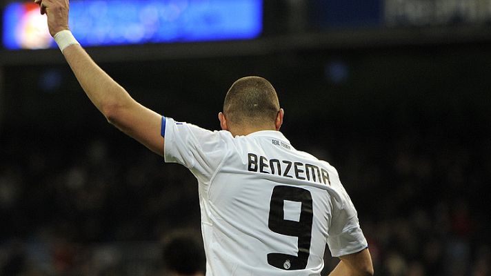 Telediario 1 - Benzema renueva con el Madrid