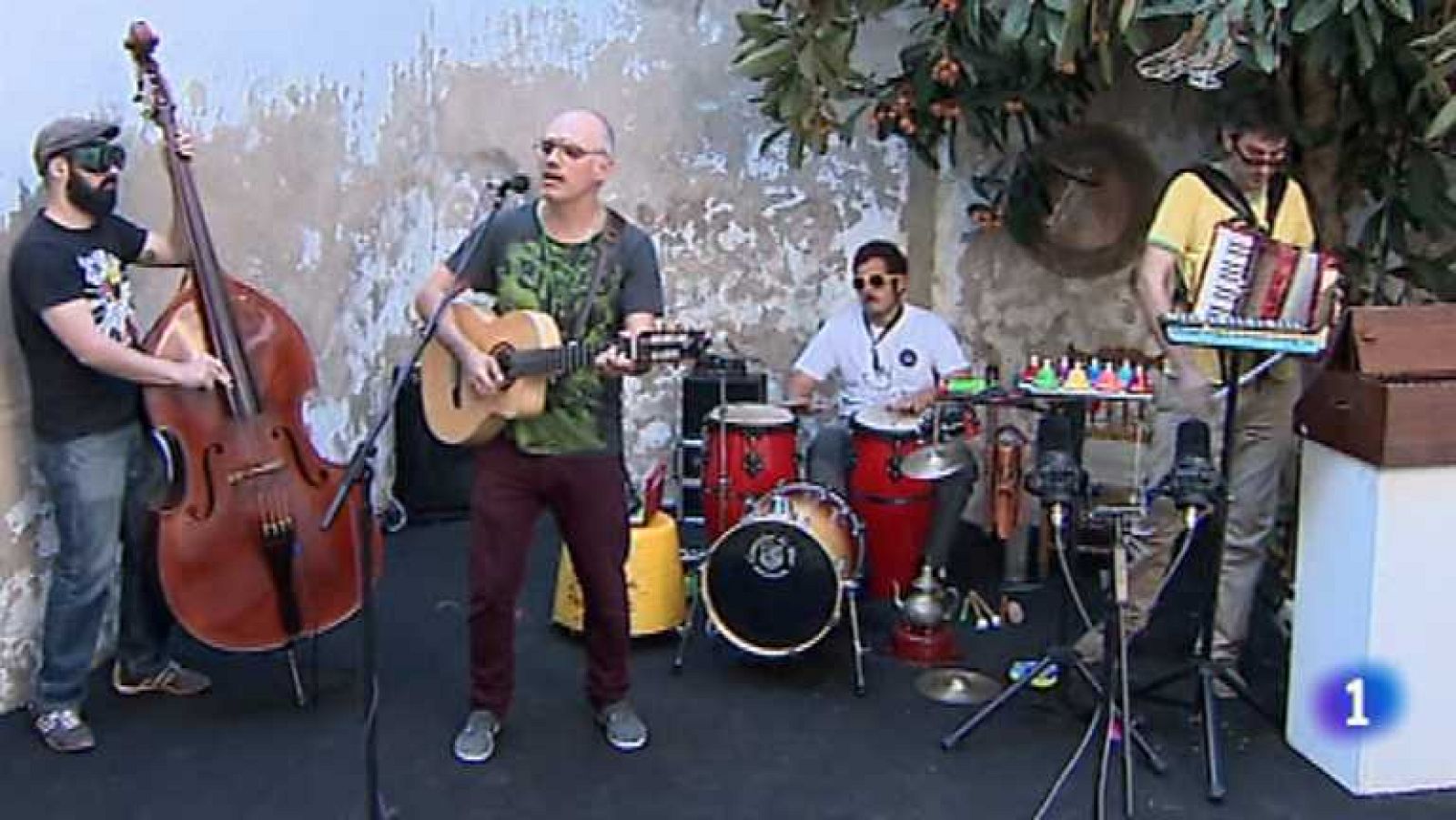 Sonido directo con - Petita Orquestra Peiotaire - ver ahora