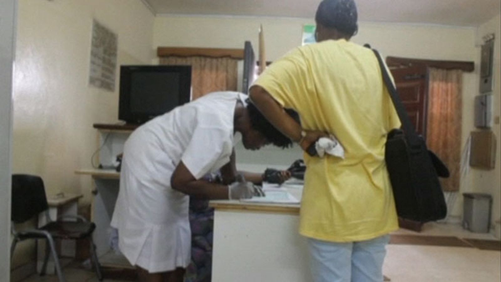 La experiencia de cooperantes españoles que ayudan a combatir el ébola en Sierra Leona