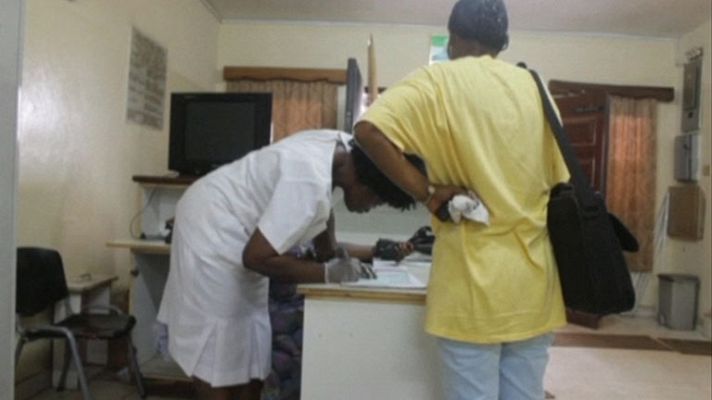 Telediario 1 - Cooperación española frente al ébola en Sierra Leona