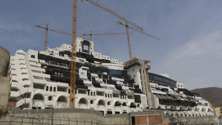 Telediario 1 - El Algarrobico pasará a ser de dominio público