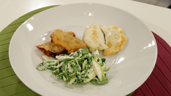 RTVE Cocina - Empanadillas de espinacas con queso de cabra y ensalada de c