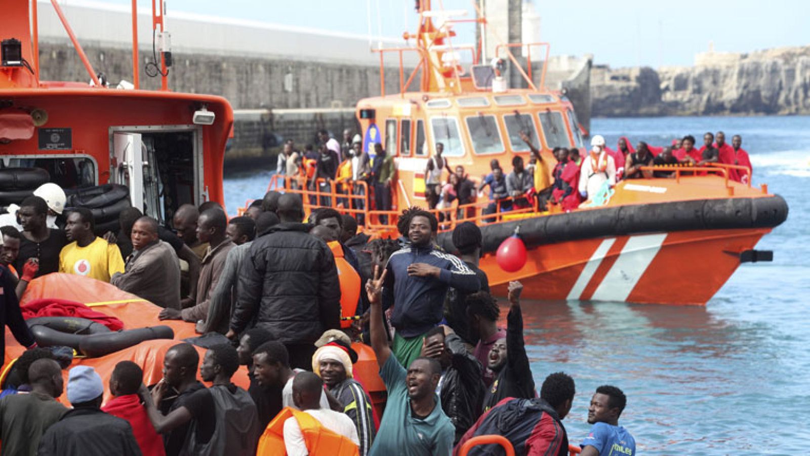 Salvamento Marítimo envía al Estrecho más barcos de los que habitualmente tiene desplegados