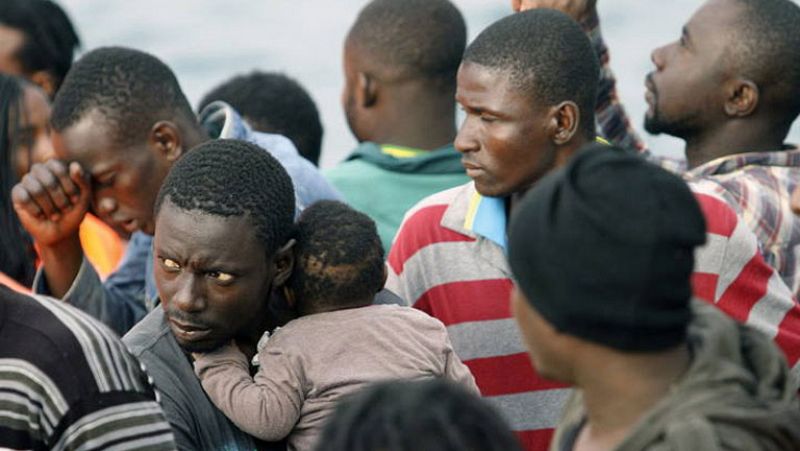 La llegada de inmigrantes más numerosa a través del Estrecho desde 2006