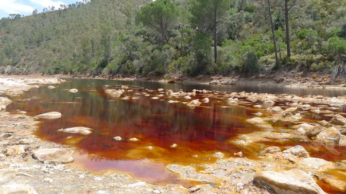 Aquí la Tierra - Viaje en tren por las venas del río tinto