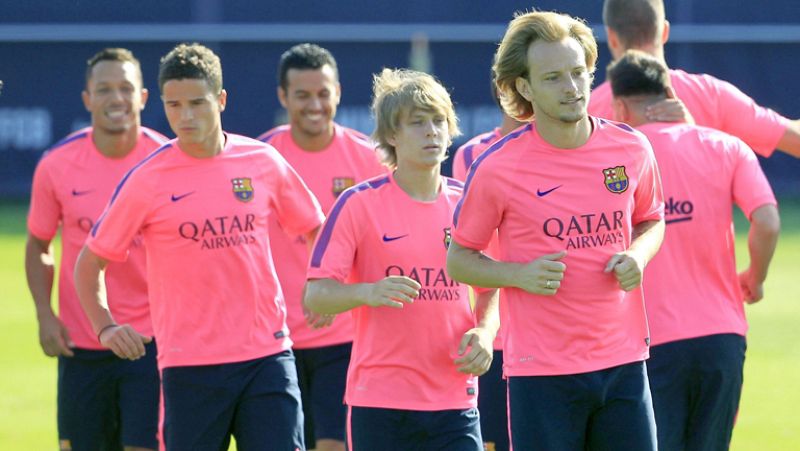 El Barça entrena con 19 futbolistas