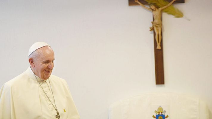 Informativo 24h - El papa beatifica a 124 mártires frente a una multitud en el centro de Seúl