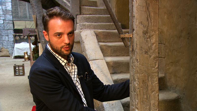 Águila Roja - Dirección de Arte - La calle de la Villa, colores y acabados | Ver