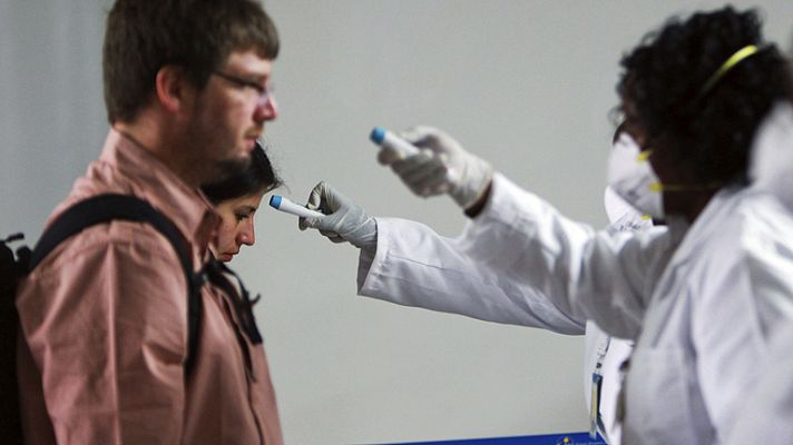 Telediario 1 - Kenia cierra sus fronteras a países afectados por ébola