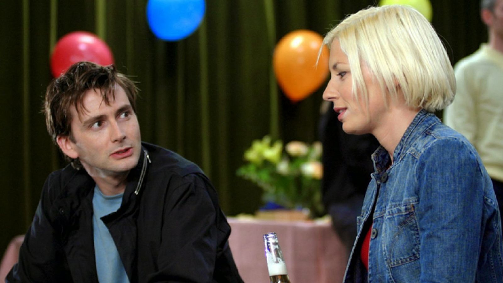 'Un extraño en nuestras vidas', esta noche a las 22:30 en La 1