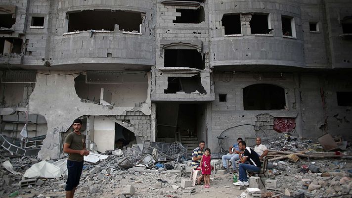 Telediario 1 - Israelíes y palestinos apuran la tregua sobre Gaza en busca de una prórroga del alto el fuego