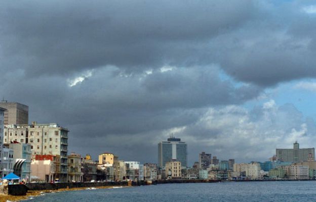  - Gustav se aleja de Cuba