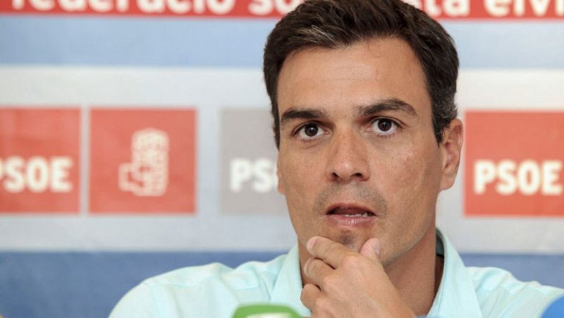 Pedro Sánchez defiende la "honestidad y honorabilidad" de Chaves y Griñán en los ERE