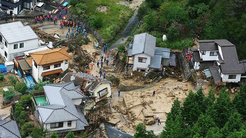 Al menos 27 muertos y una decena de desaparecidos por inundaciones y corrimientos de tierras en Hiroshima | Ver