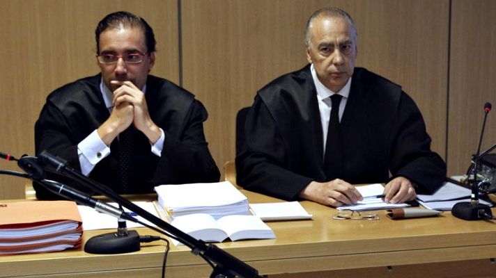 Telediario 1 - El juez decidirá esta tarde si mantiene la suspensión del descenso del Murcia