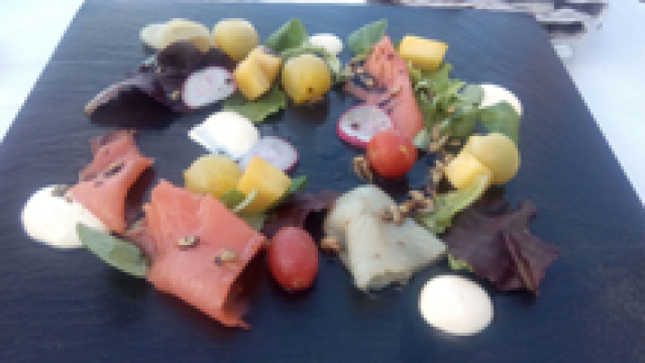 RTVE Cocina - Ensalada de ahumados con emulsión de mango y vinagreta de pi