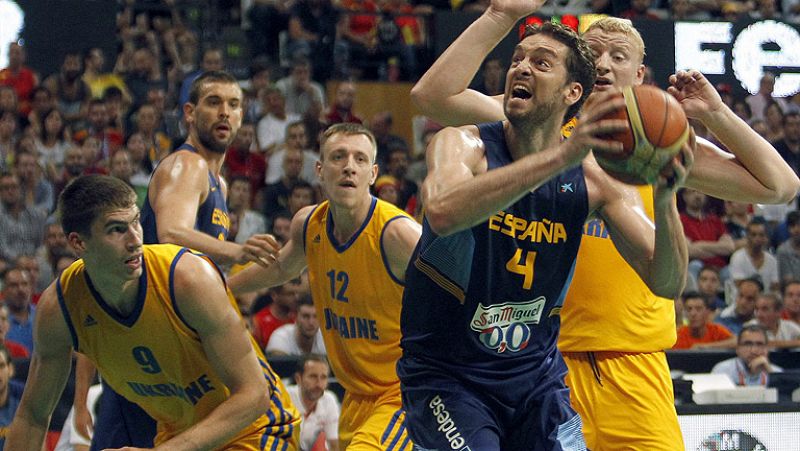 La selección española ha sumado una nueva victoria en la preparación del Mundobasket al imponerse a Ucrania por 71-63 en la que volvió a evidenciar problemas en el juego exterior.