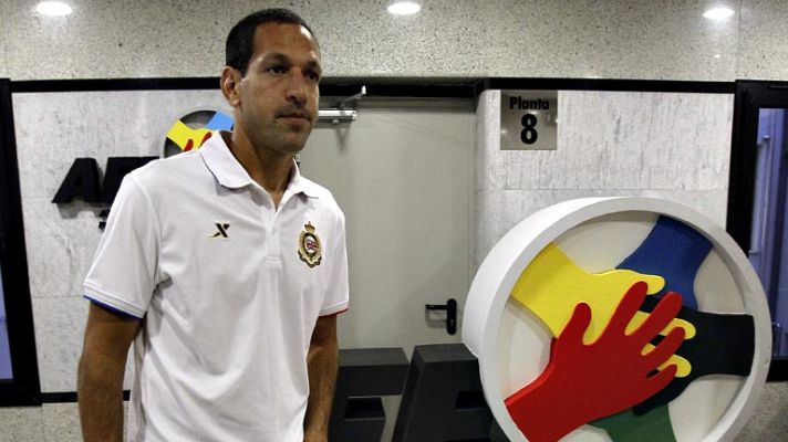 Telediario 1 - Los jugadores del Real Murcia decidirán su destino