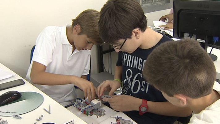 Telediario 1 - Campamento de verano donde la tecnología es protagonista