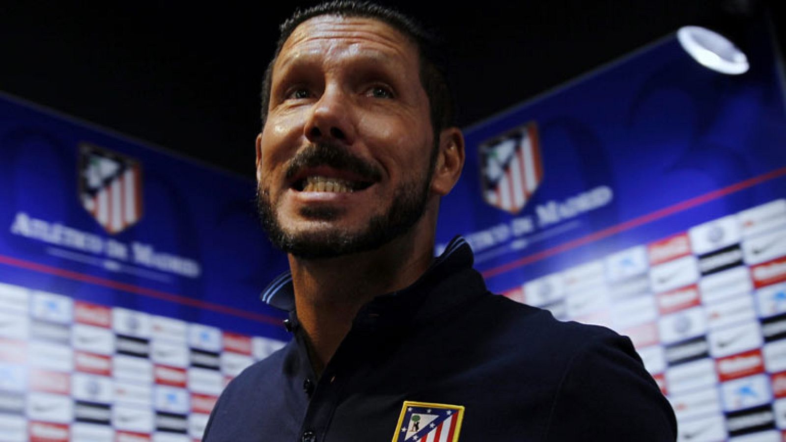 El argentino Diego Simeone, entrenador del Atlético de Madrid, ha valorado la sanción a la que se expone tras su expulsión en el partido de vuelta de la Supercopa ante el Real Madrid que "cuando uno se equivoca es justo pagarlo y, en ese sentido", e