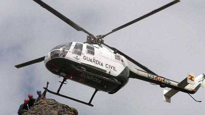 Telediario 1 - Un millar de vidas salvadas en 2013 por los grupos de montaña de la Guardia Civil