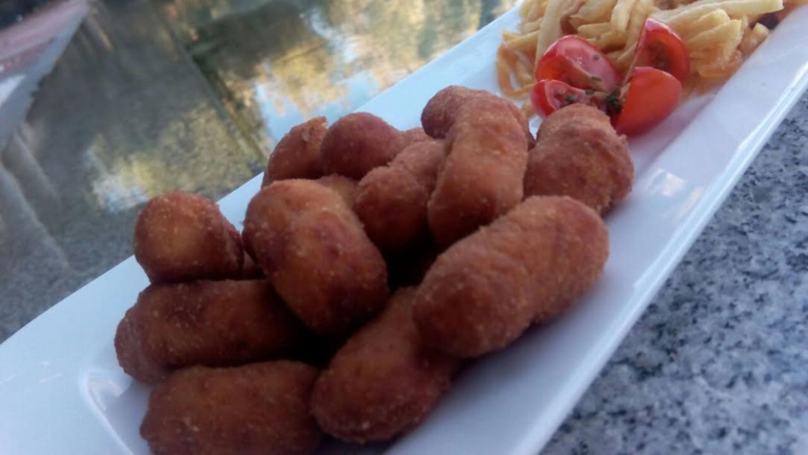 Mini croquetas de trufa blanca y boletus