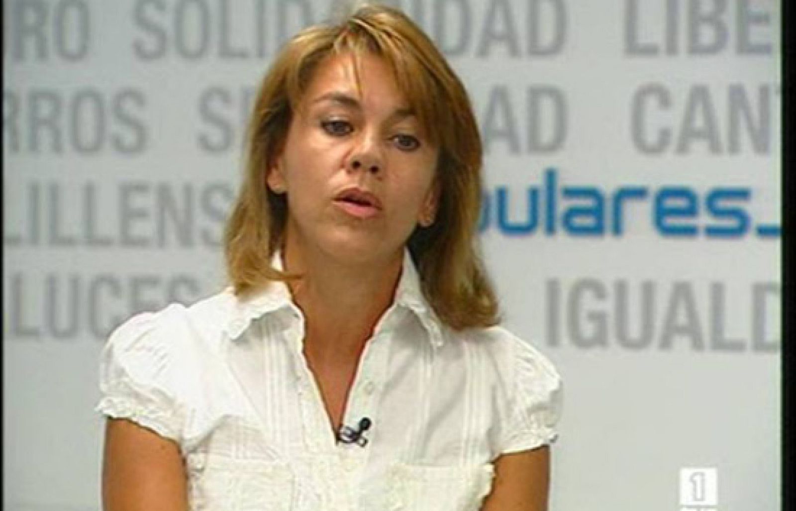 La ministra de Fomento, Magdalena Álvarez, va a comparecer ante el Congreso de los Diputados para hablar sobre el accidente aéreo de Barajas. No se espera que hable sobre la investigación, ya que se encuentra bajo secreto de sumario.