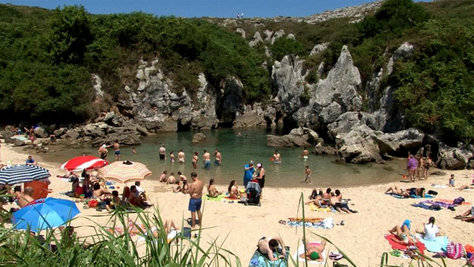 Comando Actualidad - De sur a norte - La playa más pequeña del mundo, en Llanes