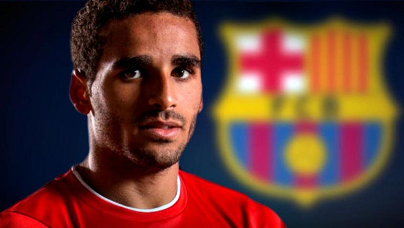 El FC Barcelona ha cerrado esta madrugada con el São Paulo el traspaso del lateral Douglas Pereira, por el que pagará a la entidad brasileña 4 millones de euros más 1,5 millones variables en función de los partidos jugados por el defensa.