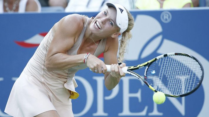 Telediario 1 - La tenista Wozniacki enredó su trenza en la raqueta