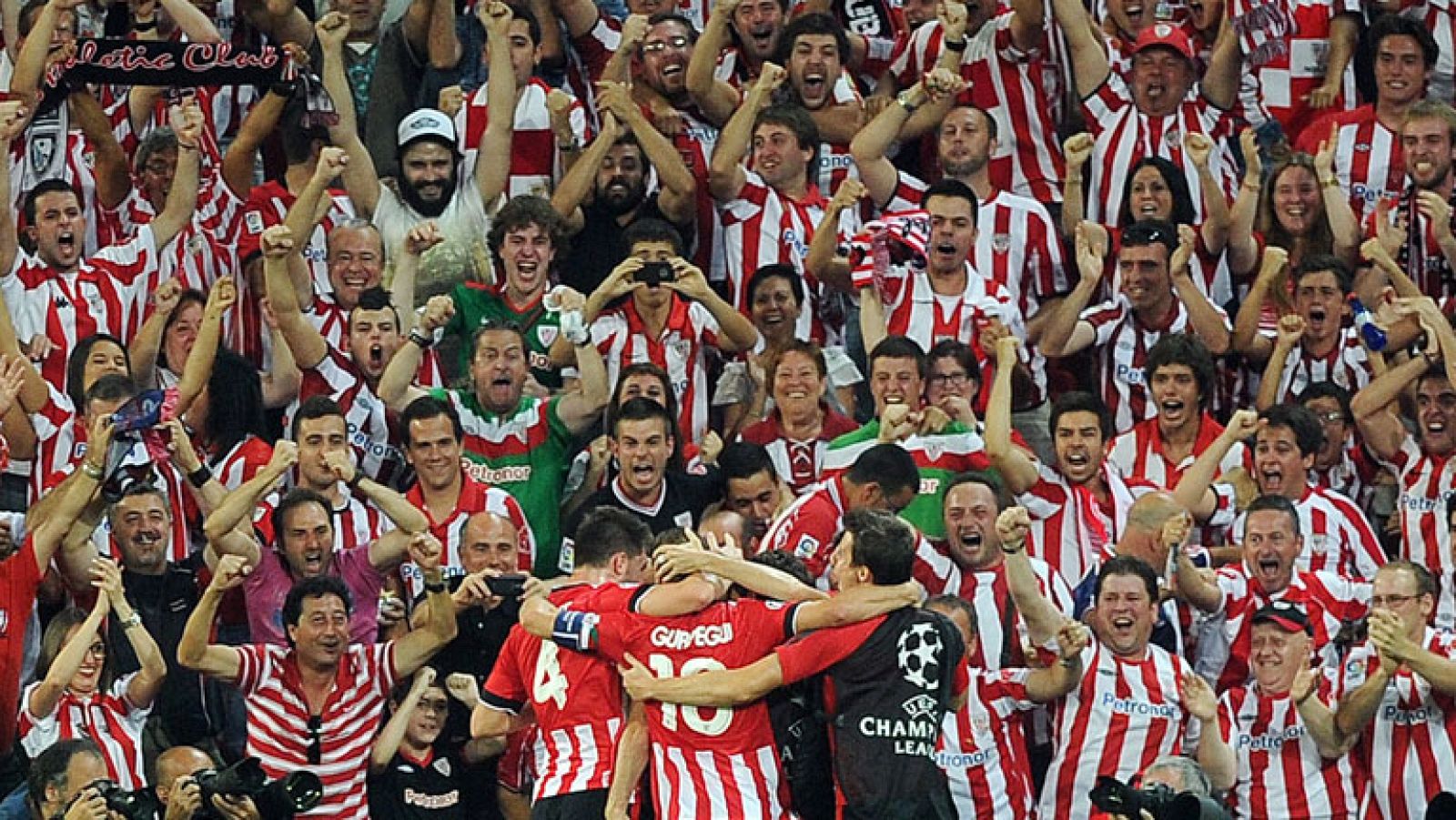 El Athletic, de fiesta tras colarse en la Champions 2014-2015 | Ver