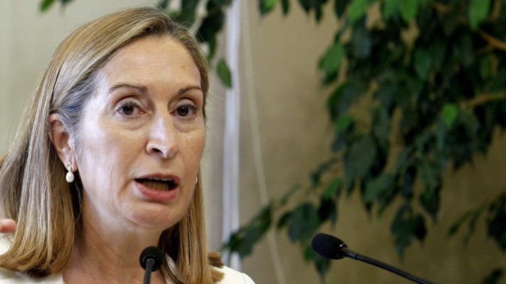 Telediario 1 - La ministra de Fomento destaca el saneamiento acometido en Aena previo a la venta del 49% del capital