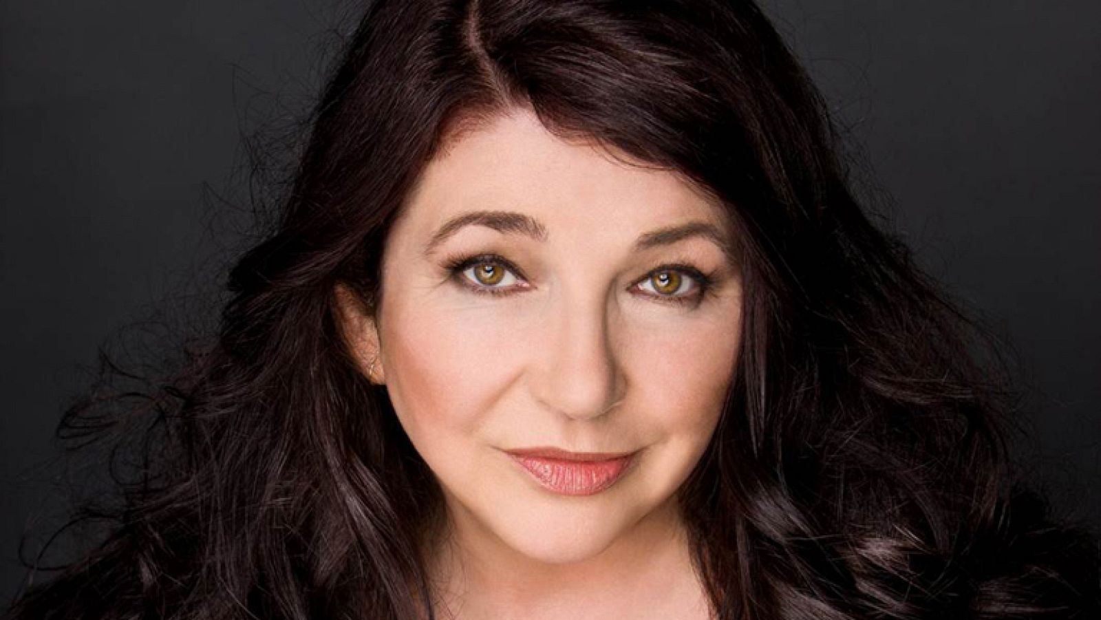 Kate Bush vuelve a los escenarios 30 años después