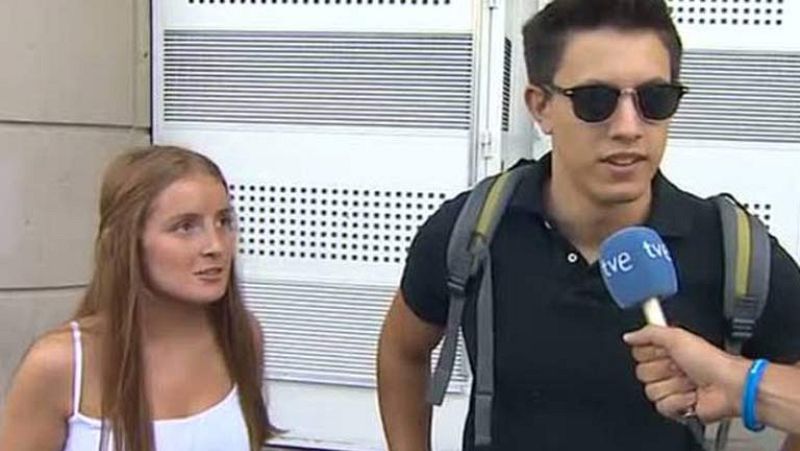 La salida de Di María ha provocado que jugadores del Real Madrid hayan criticado públicamente la política de fichajes del club blanco. TVE ha salido a la calle para conocer la opinión de los aficionados blancos al respecto.