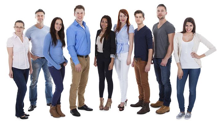 Telediario 1 - Una encuesta mide los valores de los jóvenes españoles