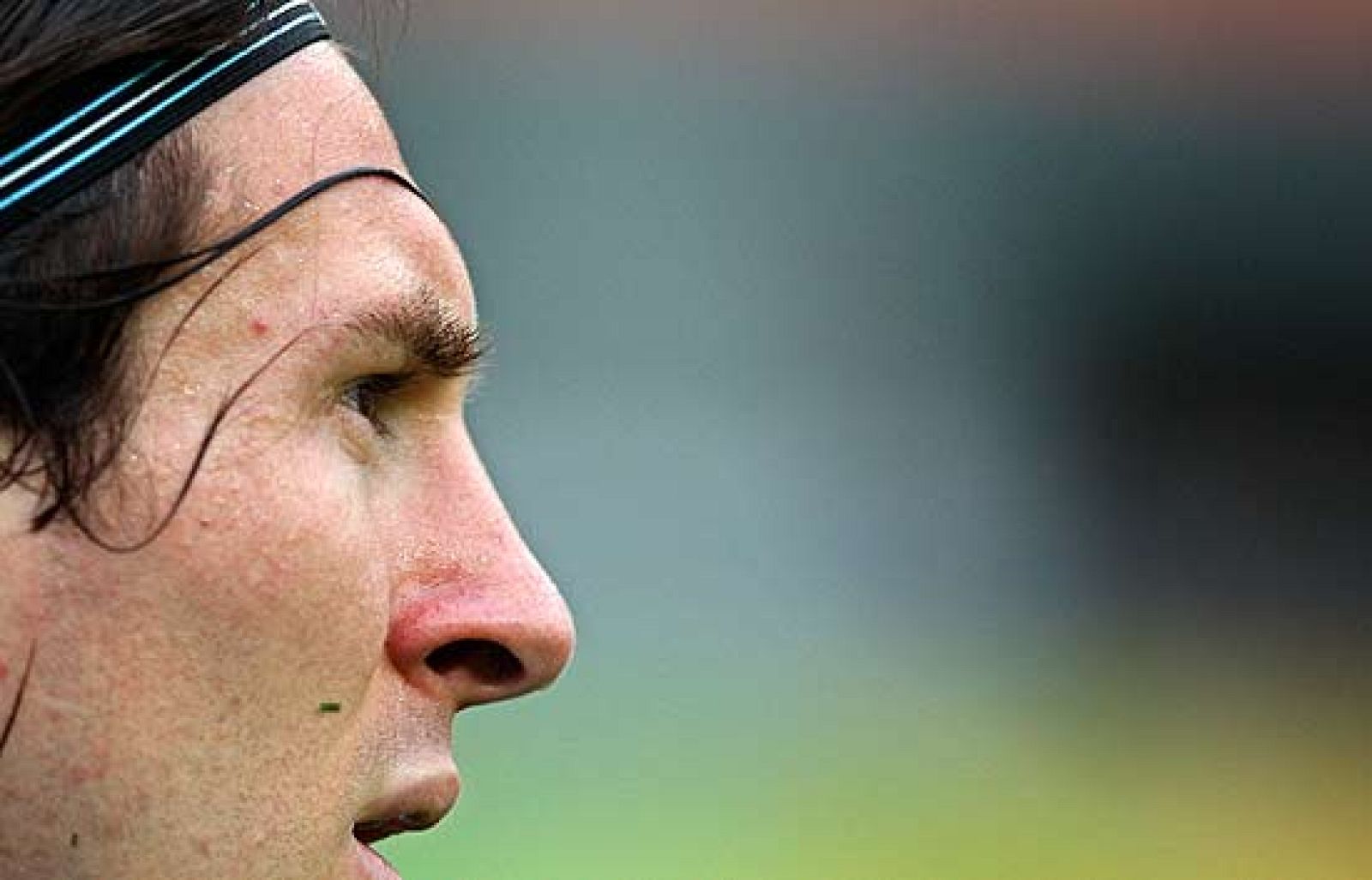 El Barça afronta su primer partido de liga ante el recien ascendido numancia con las novedades en la convocatoria del medallista olímipco Messi y del Mexicano Márquez.